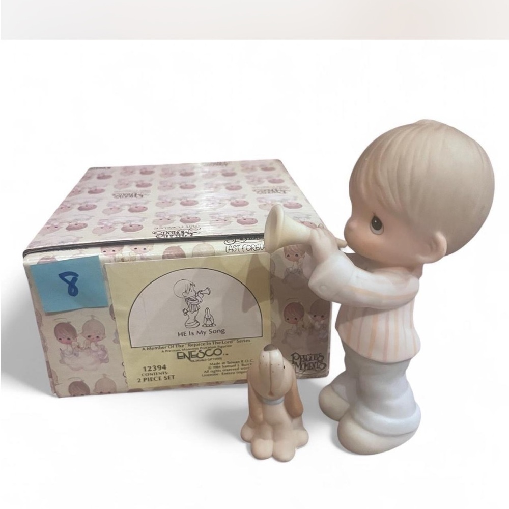 Precious Moments ‘He is my Song’ Figurine in excellent condition!